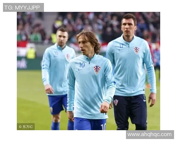 哪个足球明星选择了NB品牌鞋履引发球迷热议 哪个足球明星选择了NB品牌鞋履引发球迷热议